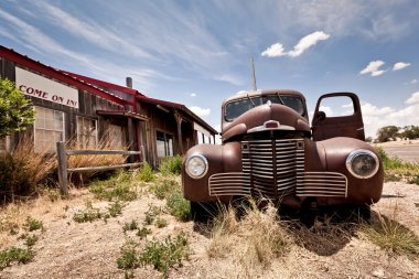 Abandoned restaraunt on route 66 road in USA clipart