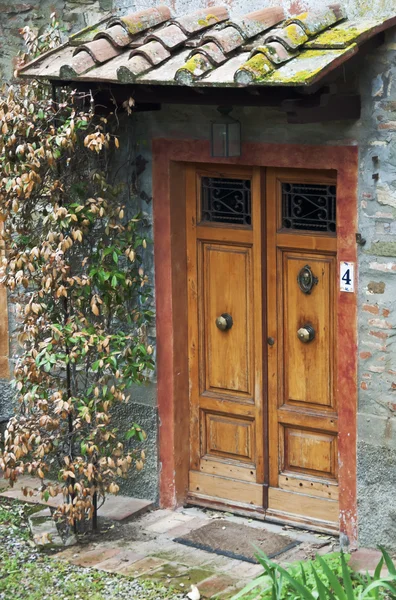 Drzwi Toskanii — Zdjęcie stockowe