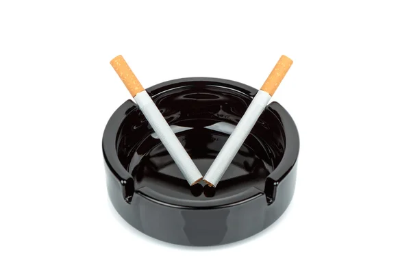 Kül tablasında sigara