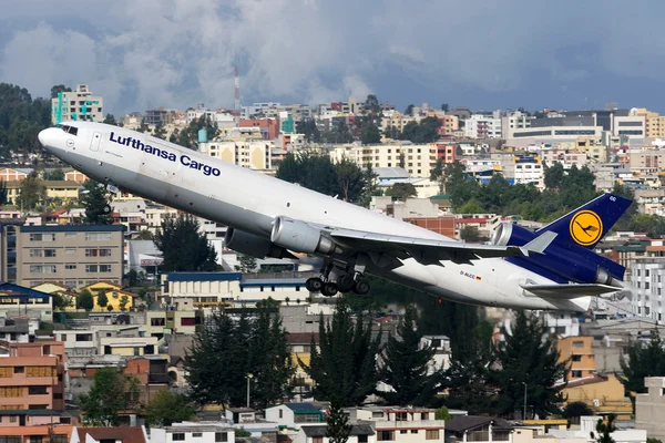 Lufthansa Cargo McDonnell Douglas MD-11F — Stock Photo, Image