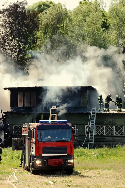 itfaiyeci iş başında