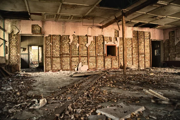 Destroyed old house — Stock Photo, Image