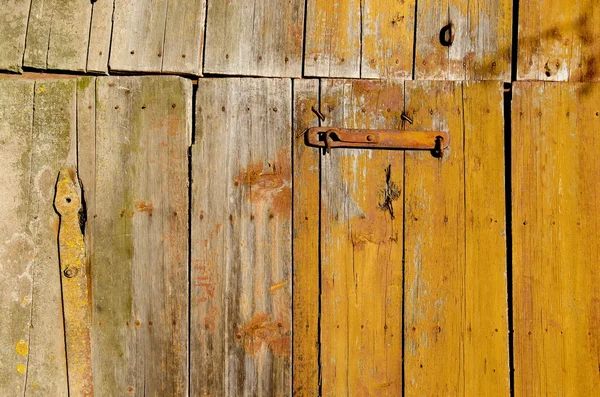 Old farm building door. — Stock Photo, Image