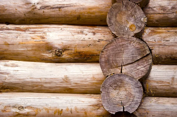 Bakgrund av retro lantlig log husvägg — Stockfoto