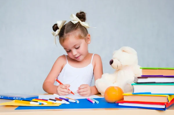 Cute Girl learning at home — Stock Photo, Image