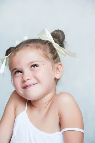 Ritratto di bambina felice — Foto Stock