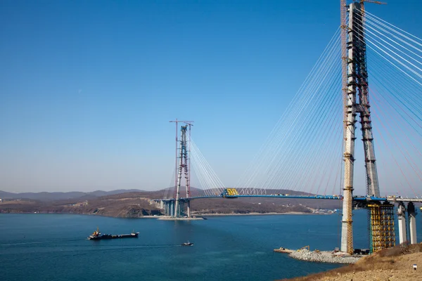 Мост "Владивосток - Русский остров" ". Лицензионные Стоковые Фото
