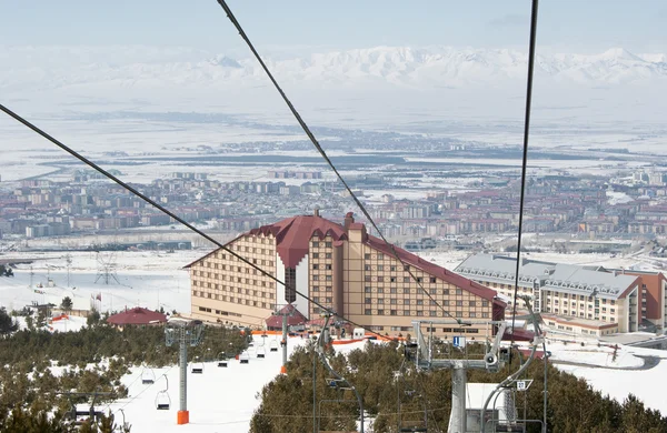 Turecká lyžařské středisko. Palandoken. Erzurum — Stock fotografie