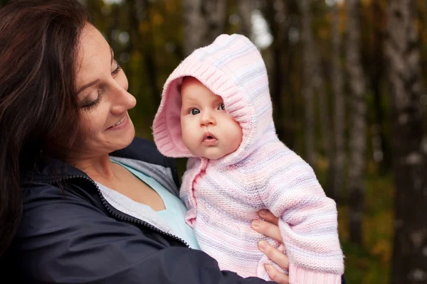 Happy woman with little baby girl — Stock Photo, Image