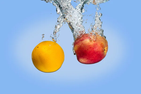 Apple and orange. — Stock Photo, Image