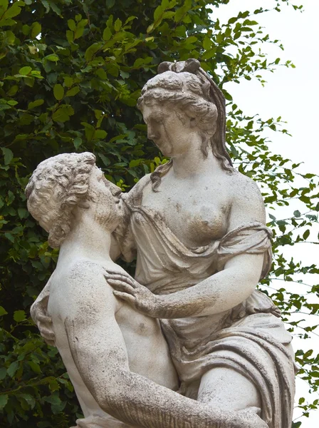 Aşıklar heykel — Stok fotoğraf