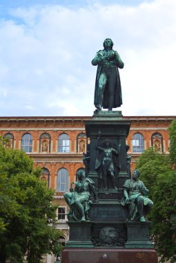 Schiller Statue clipart