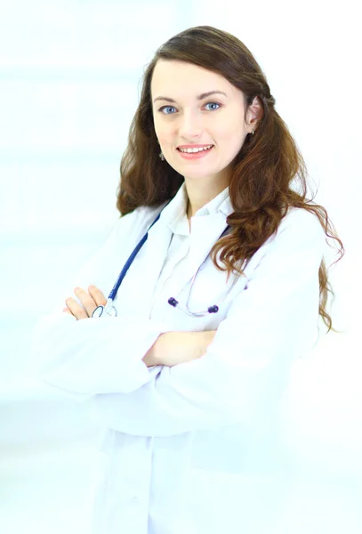 Μια ελκυστική κοπέλα γιατρό στην κλινική. — Φωτογραφία Αρχείου