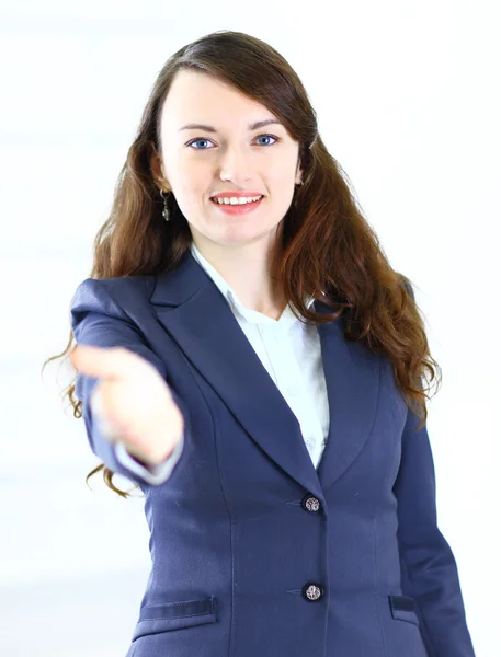 Μια όμορφη νεαρή γυναίκα χαμογελαστό επιχειρήσεων, — Φωτογραφία Αρχείου
