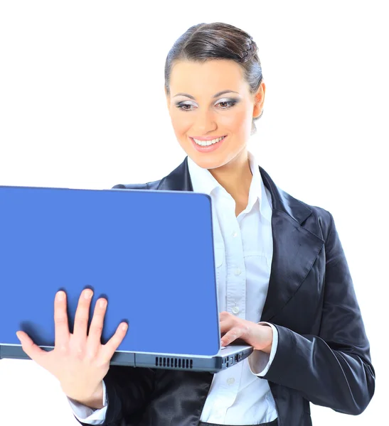 Mooie zakenvrouw houdt de laptop. — Stockfoto