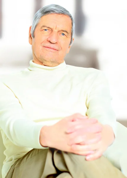 Closeup portrait of happy older man with white hair, smiling at — Stock Photo, Image