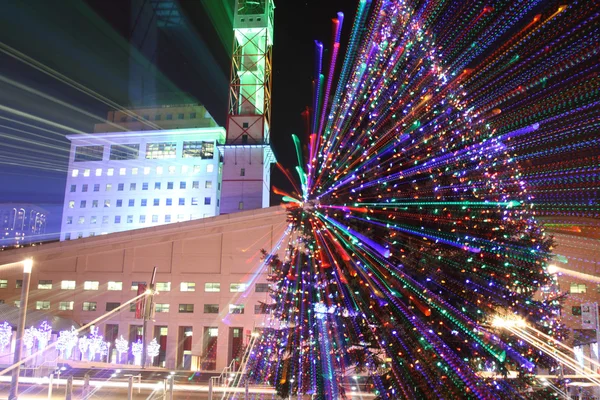 Noel zamanı ışıkları ve etkisi zoom sırasında Mississauga Belediye Binası