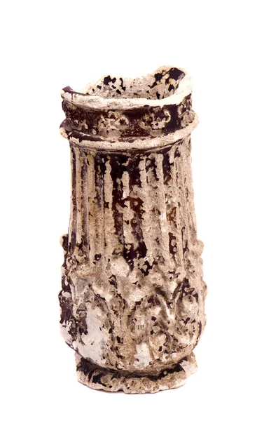 Izole antik ve kırık vazo — Stok fotoğraf