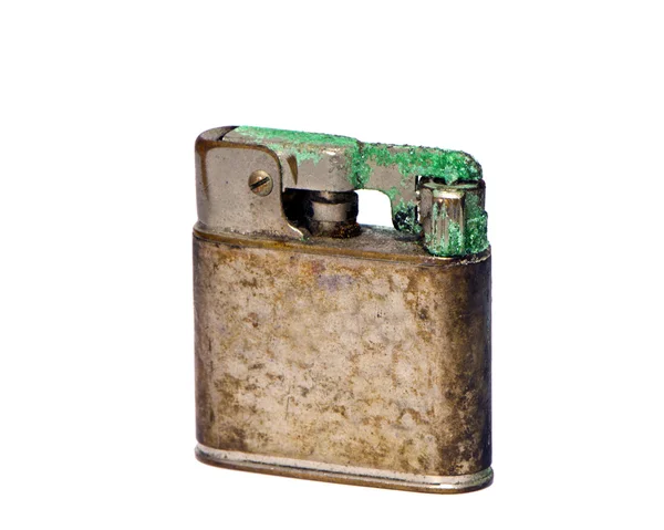 Encendedor de cigarrillo viejo y oxidado aislado — Foto de Stock