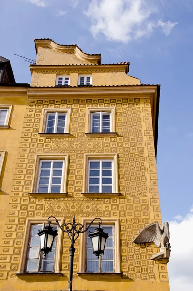 Historisches Haus in Warschau — Stockfoto