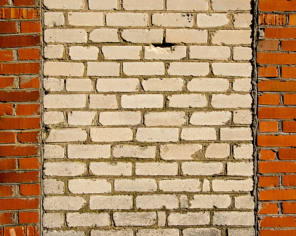 Beyaz ve kırmızı tuğla duvar — Stok fotoğraf