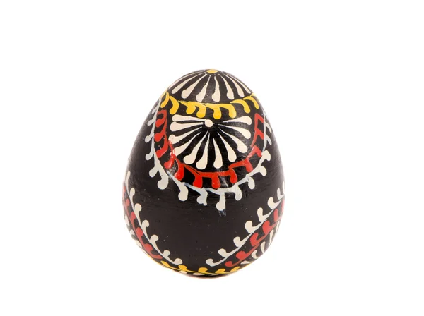 Huevo de Pascua aislado pintado y de madera — Foto de Stock