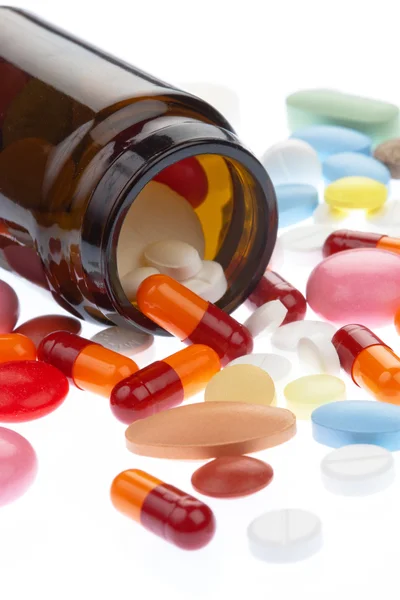 Tabletten einschenken — Stockfoto