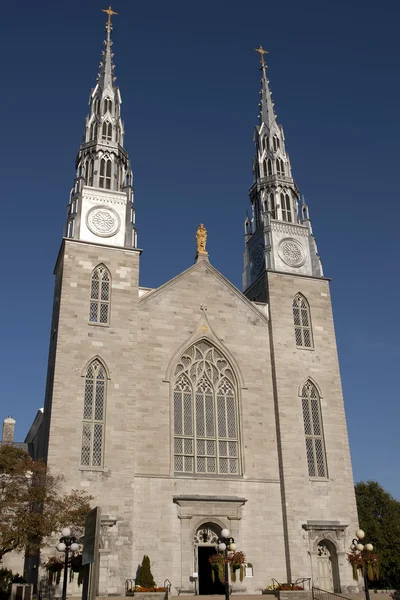 巴黎圣母院大教堂渥太华 — 图库照片