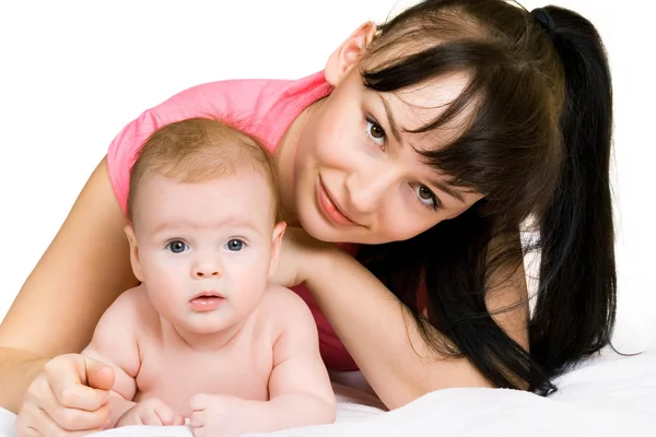 Portret van engelachtige baby en zijn moeder — Stockfoto