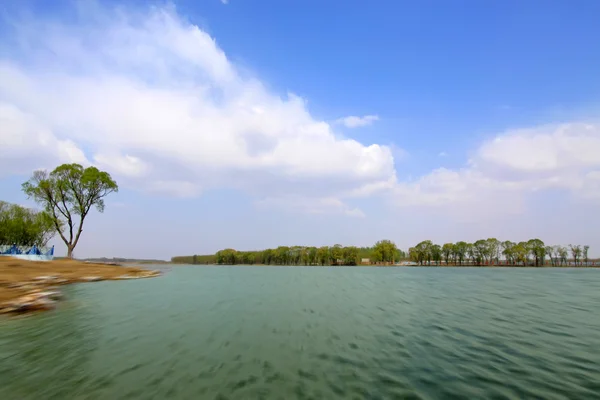 Paisaje del lago — Foto de Stock