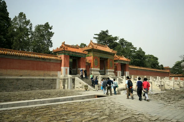 Doğu qing manzaralı yerde turist — Stok fotoğraf