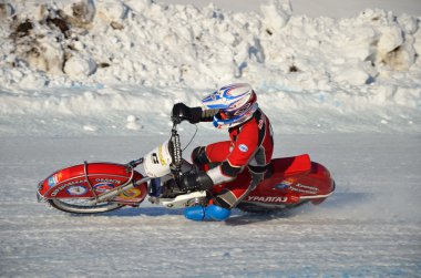 Speedway buz, bir motosiklet üzerinde kapat