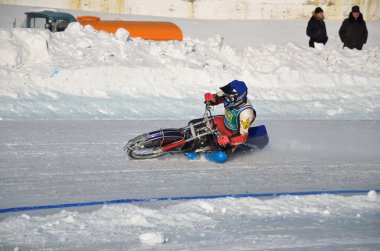 buz speedway yarış, hızlandırır