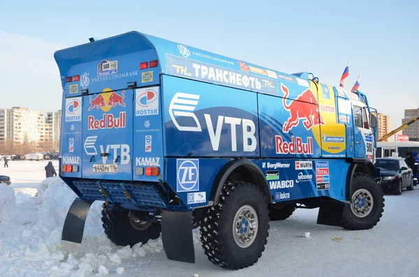 Truck for the rally-raid team KAMAZ MASTER, shot from behindt — Stock Photo, Image