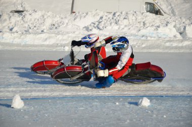 buz speedway, rotasyon için iki sporcu