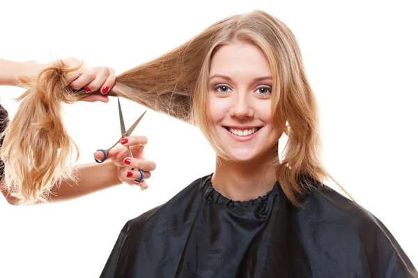 Smiley modell i frisörsalongen — Stockfoto