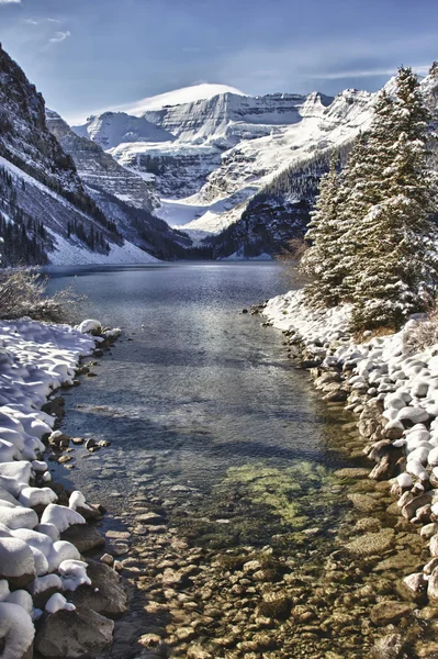 Λίμνη louise χειμερινή χώρα των θαυμάτων — Φωτογραφία Αρχείου