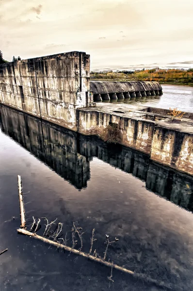 Гидроэлектростанция ЛаКолл-Фоллс — стоковое фото