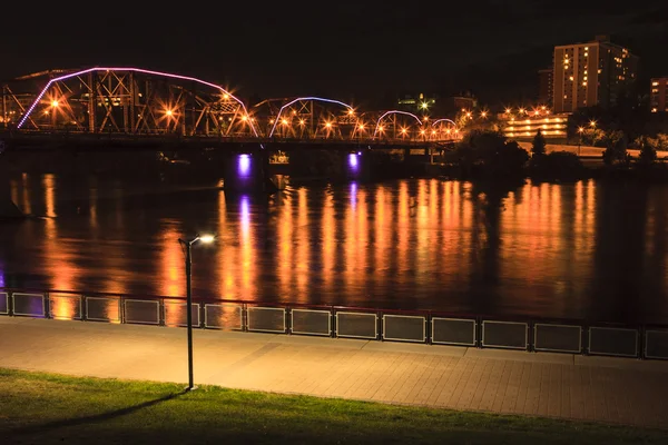 City Lights Along the River — Stock Photo, Image