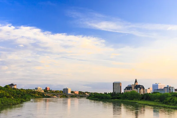 Skyline van Saskatoon (Engels) — Stockfoto