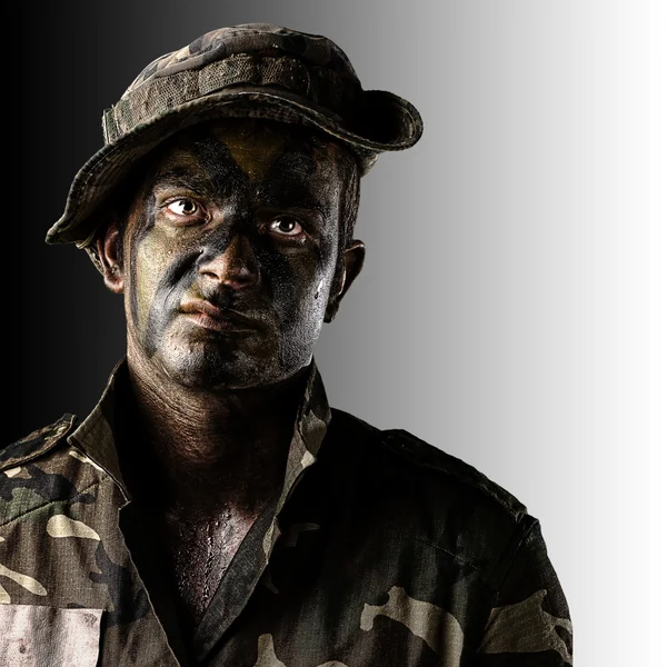 Jovem soldado rosto — Fotografia de Stock