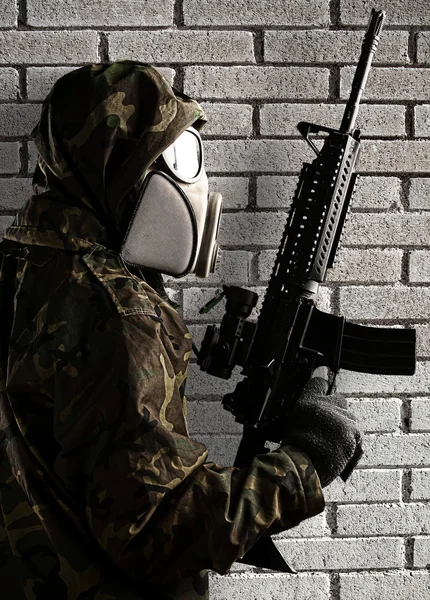 Στρατιώτης με μάσκα — Φωτογραφία Αρχείου