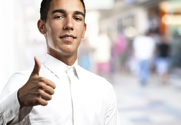 Young business man — Stock Photo, Image