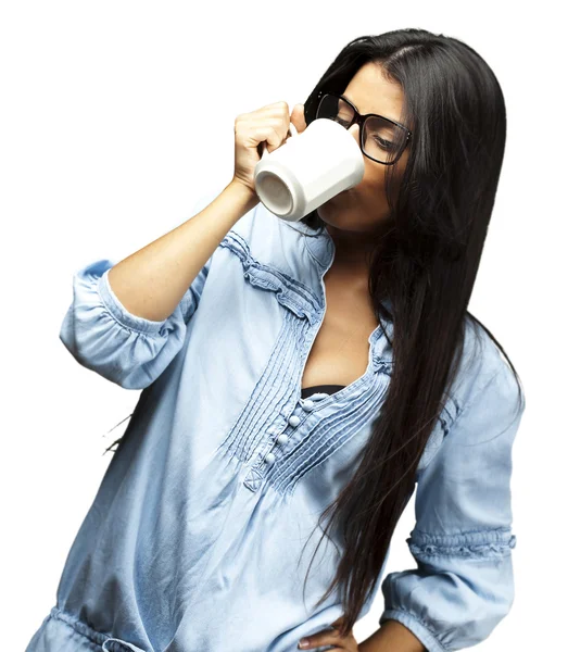 Kobieta pijąca kawę — Zdjęcie stockowe