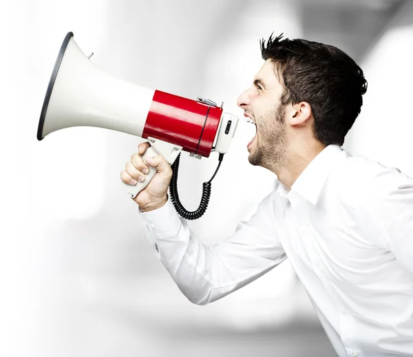 Homem com megafone — Fotografia de Stock