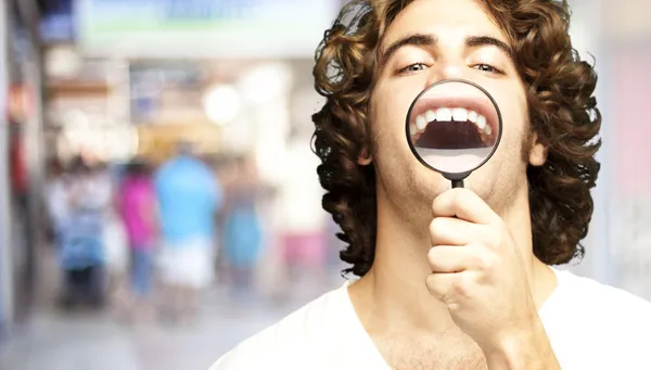 Man showing teeths — Stock Photo, Image