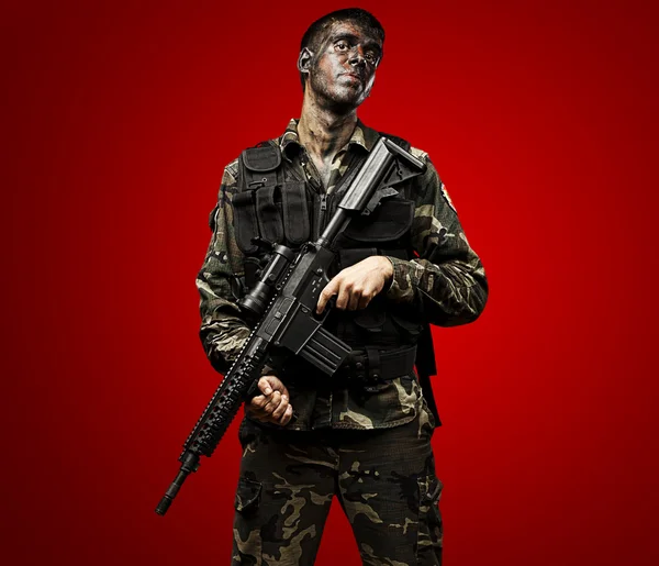 Soldato in posa — Foto Stock