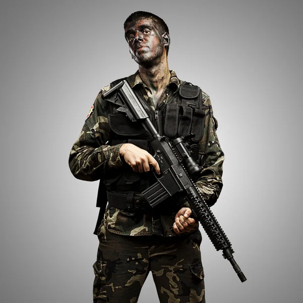 Soldat posiert — Stockfoto
