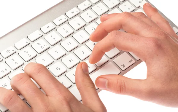 Hombre escribiendo en un teclado —  Fotos de Stock