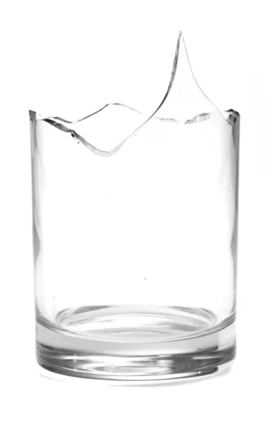 Vidro partido isolado sobre fundo branco — Fotografia de Stock